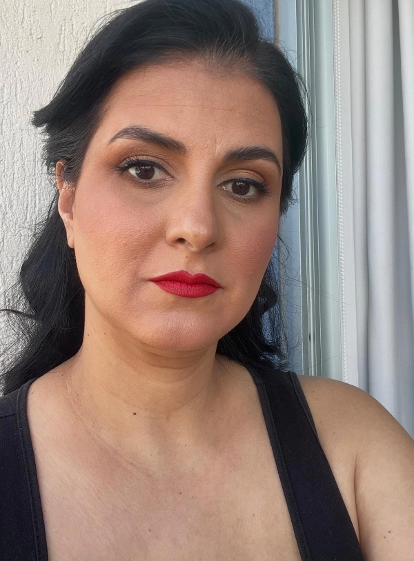 Academia Laura - img laura mendoza
